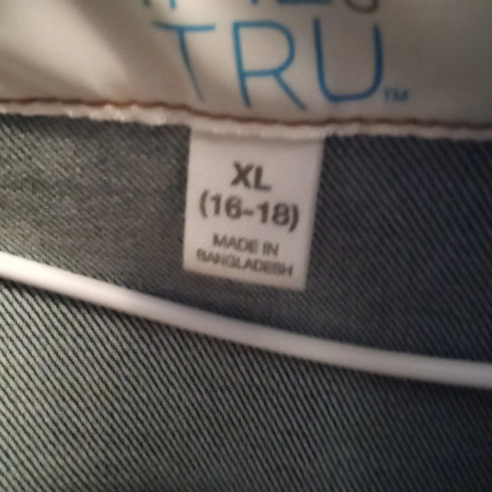 NWOT Womens Denim Jacket - Picture 3 of 4